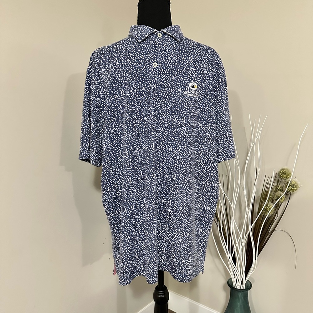 johnnie-O Blue and White Golf Shirt with Geometric Pattern